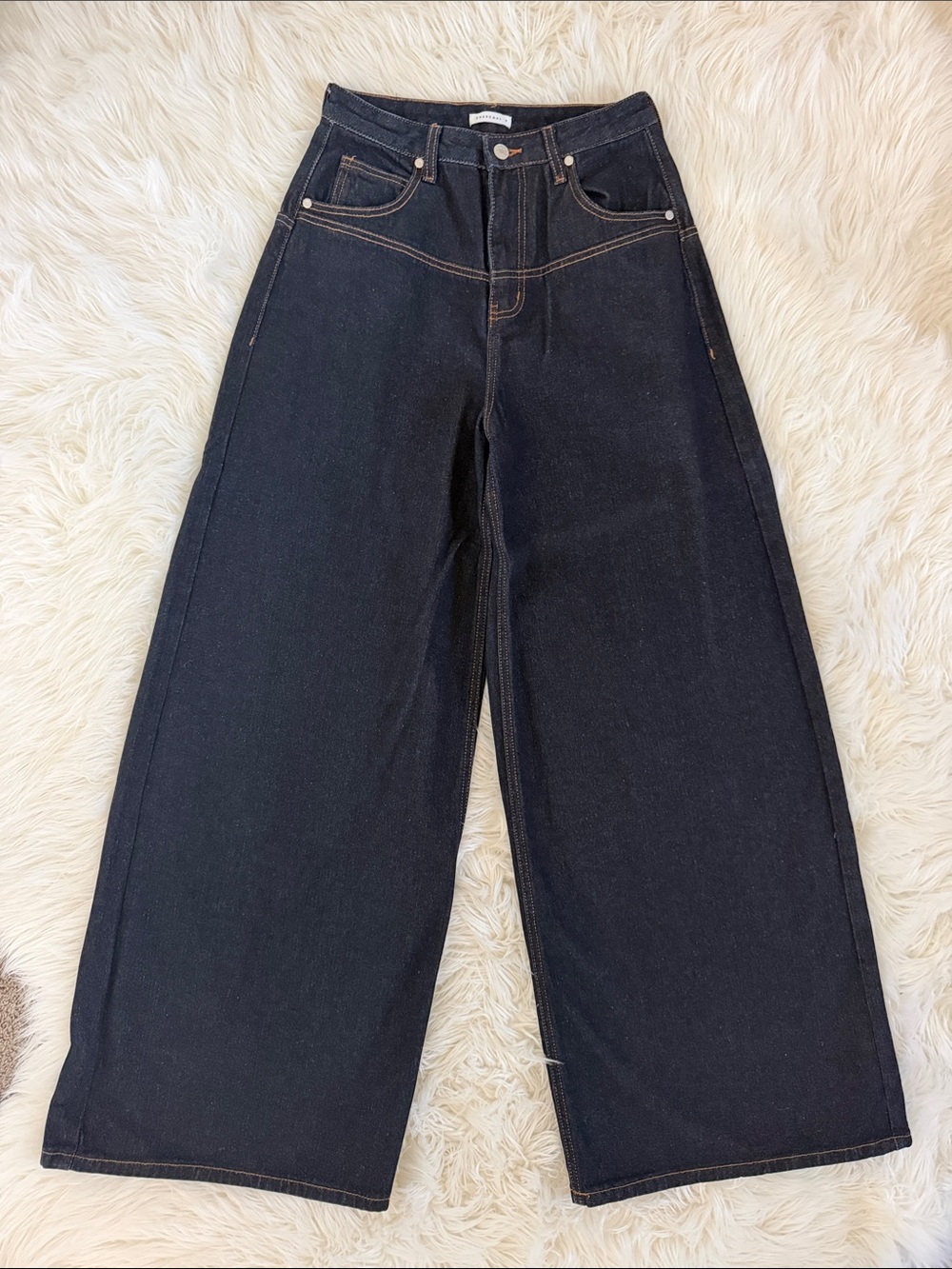 CHARCOAL CLOTHING High-Rise Wide Leg Jeans - Black